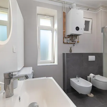Seaview And Terrace La - Happy Apartament